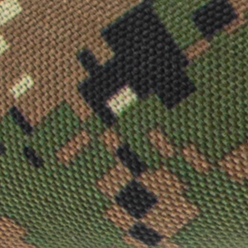 18" Cloth & Suede Camouflage Steering Wheel Cover - Digital Woodland Style