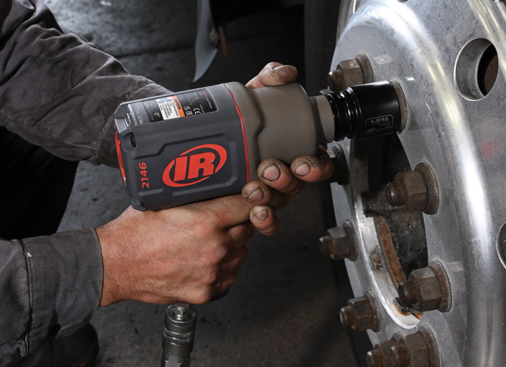 3/4 Inch Air Impact Wrench, Quiet, 2000 ft-lb Torque