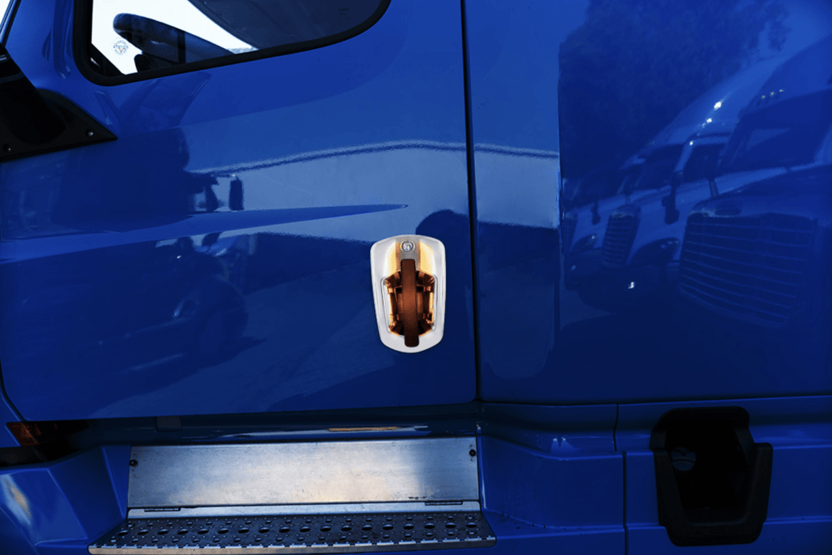 Freightliner Cascadia 2018 and Newer - 6 LED Chrome Door Handle Cover - HD Truck Source