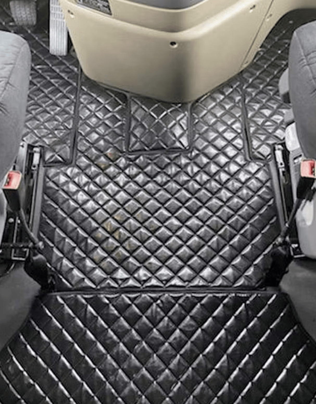 Freightliner Cascadia 2018 Up - Quilted Faux Leather Floor Set - HD Truck Source
