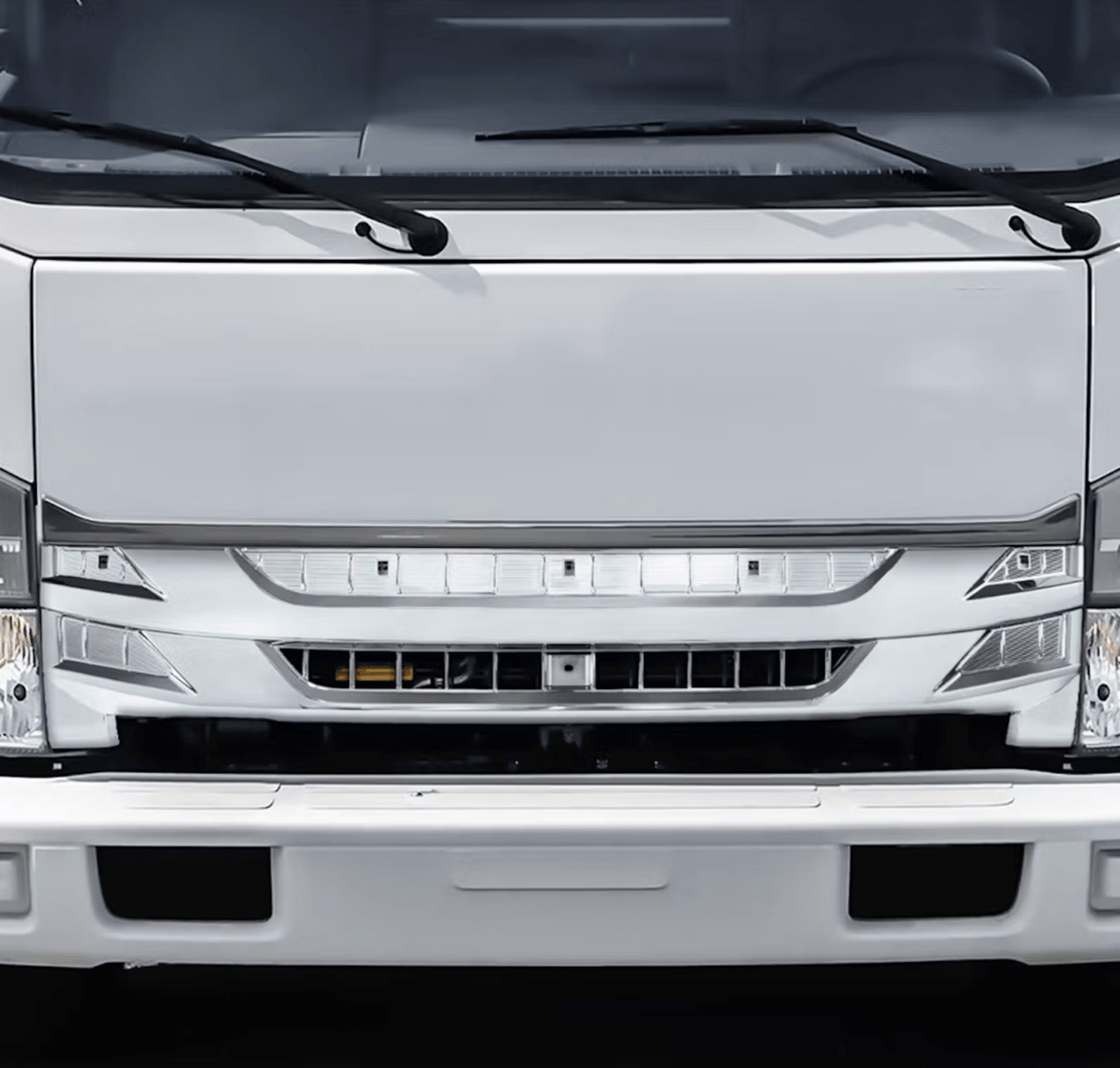 Isuzu NPR (ELF 400/500/600) 2013 - 2024 - Chrome Grill - HD Truck Source