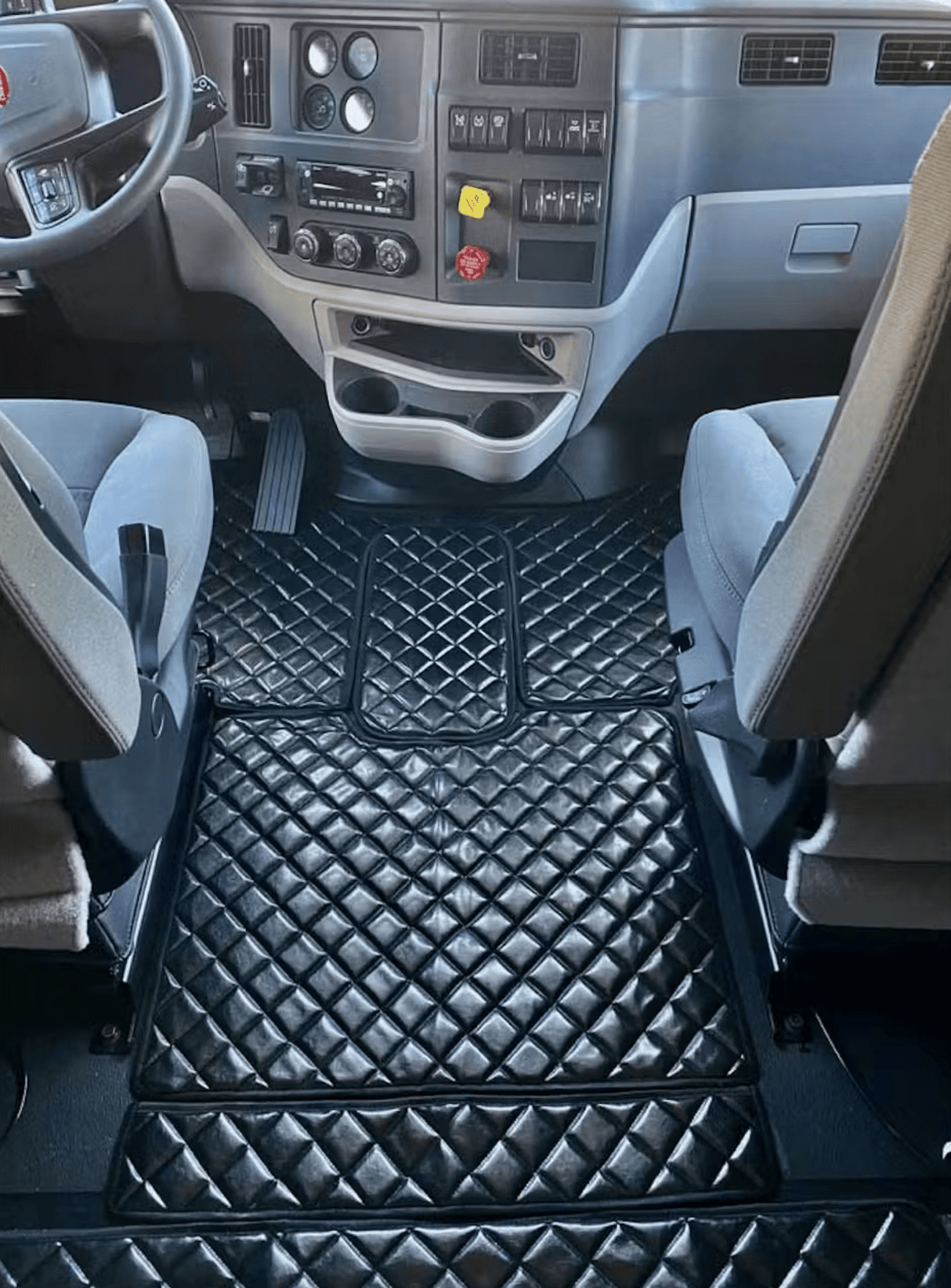 Peterbilt 579 - Quilted Faux Leather Floor Mat Set - HD Truck Source