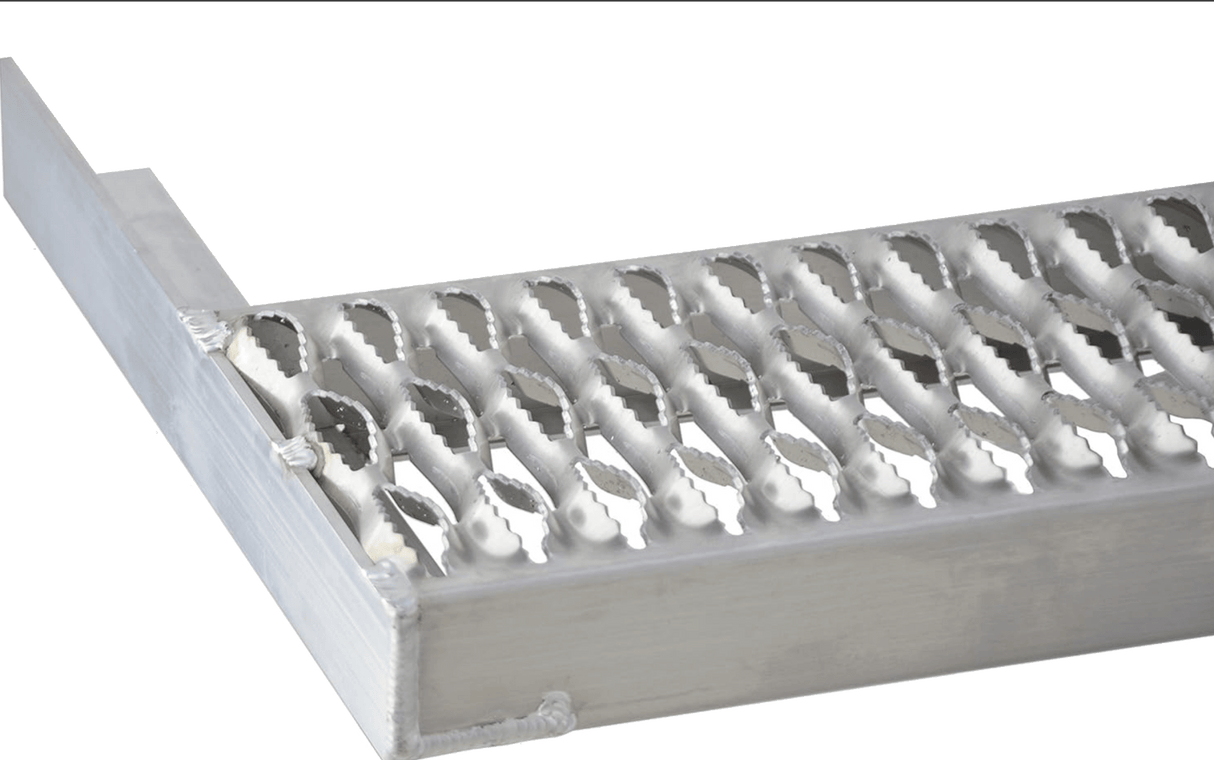 Peterbilt - Tool Battery Box Replacement Step - HD Truck Source