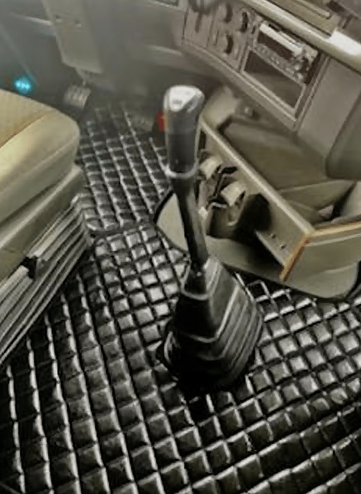 Volvo 740, 760 - Quilted Faux Leather Floor Mat Set - HD Truck Source