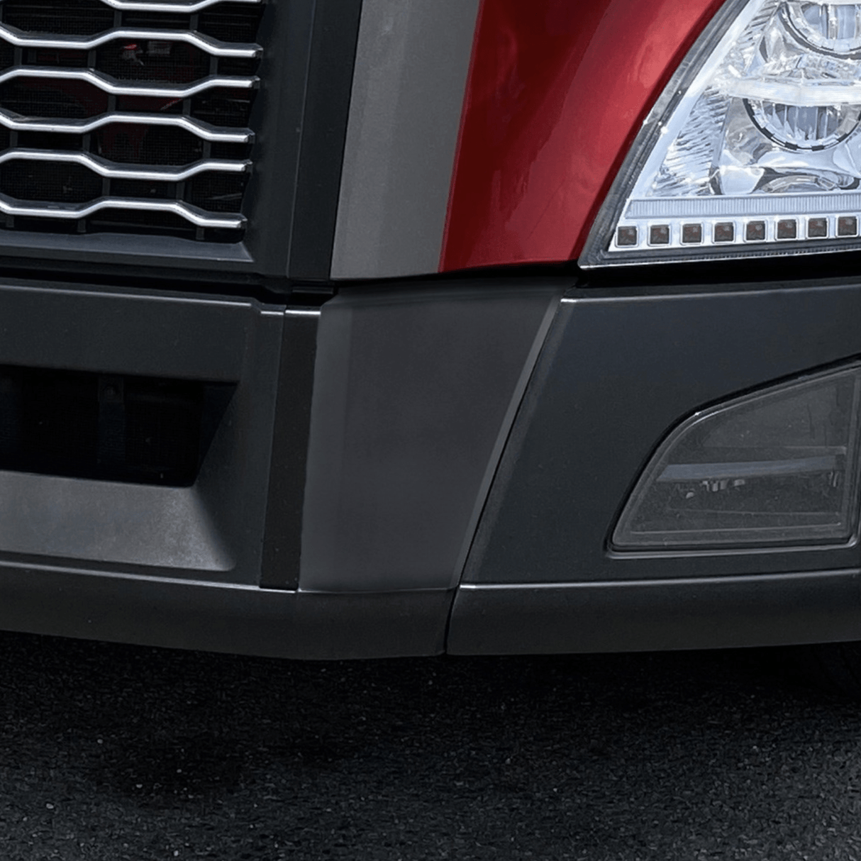 Volvo VNL 2018 - 2024 - ABS Tow Hook Cover - HD Truck Source