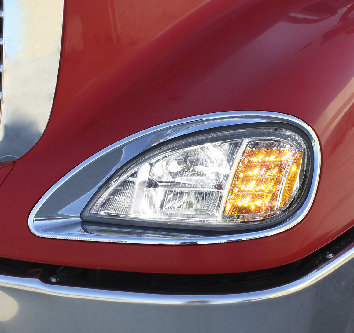 Freightliner Columbia (2001-2020 ) - LED Headlight