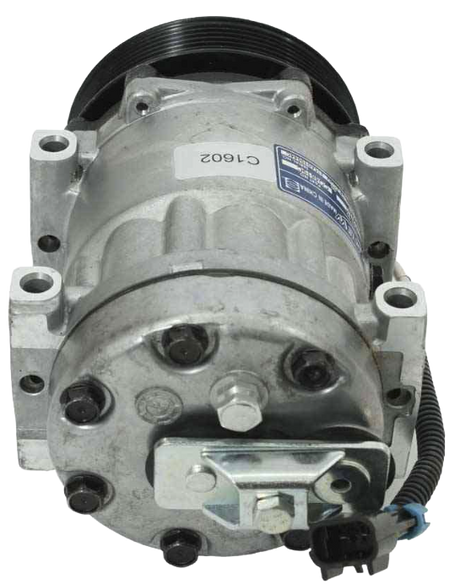 Freightliner - A/C Compressor Sanden Type With 125mm Clutch and 6 Grooves
