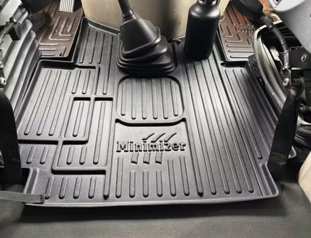 Freightliner Cascadia 113, 125 - Lifetime Minimizer Floor Mats