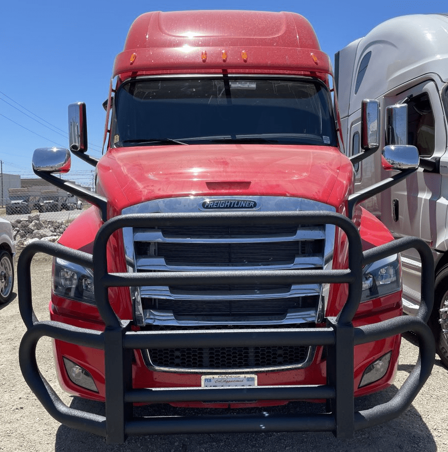 Freightliner - Herd Grill Guard 300 - HD Truck Source
