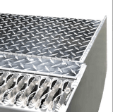 Peterbilt - 31 Inch Step Tool Battery Box - HD Truck Source